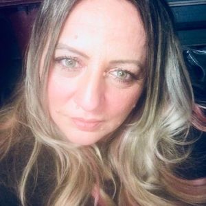 Meet your Posher, Stella